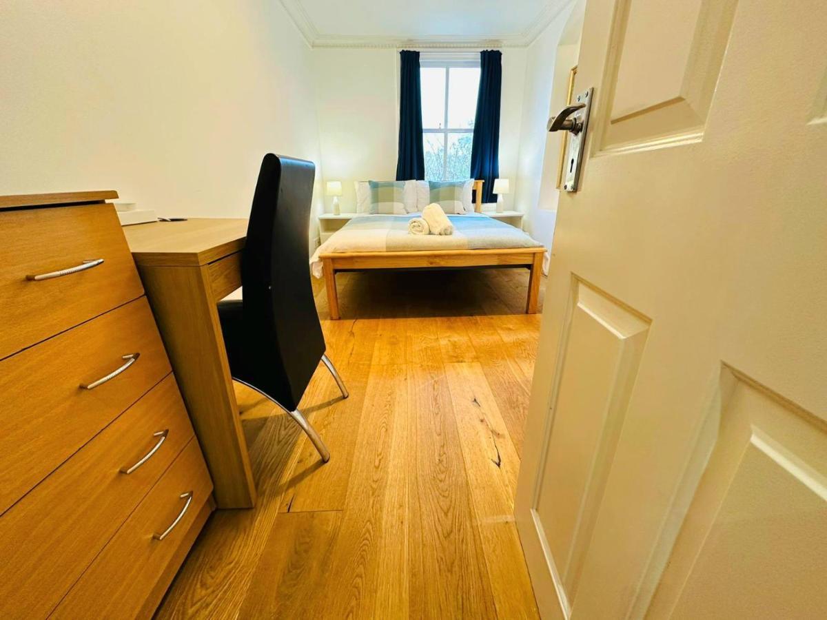 Cosy Home In Kensington - Great Location! 3 Minutes Walk To Earl'S Court Station London Eksteriør bilde